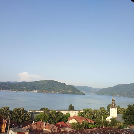 Casa Rebeca Hotel Orşova Eksteriør billede