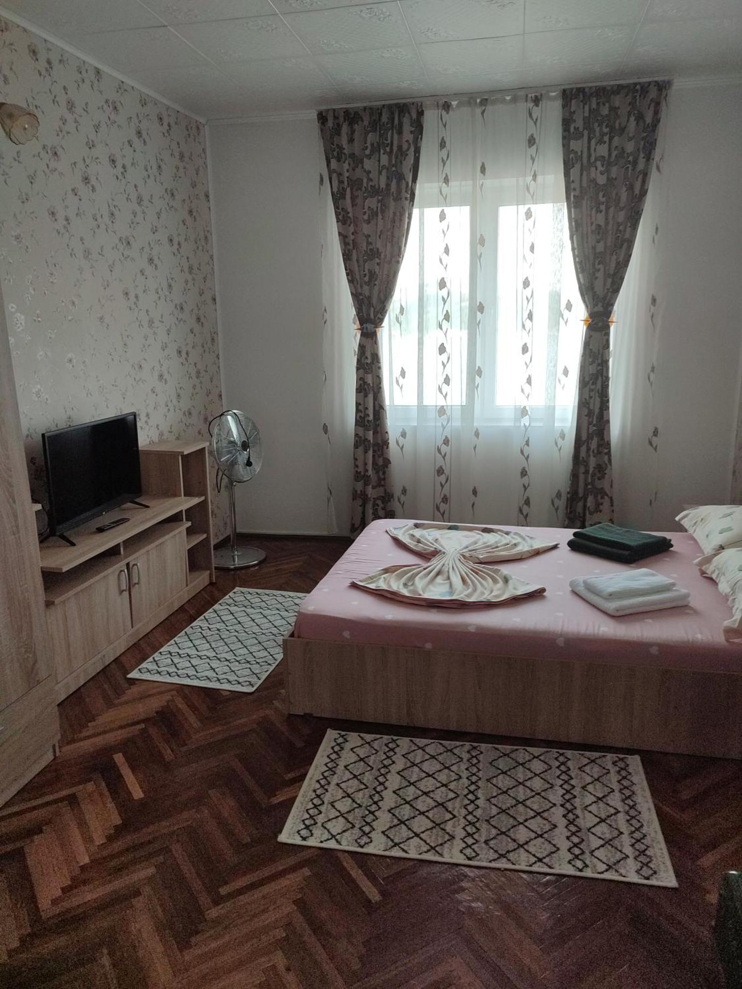 Casa Rebeca Hotel Orşova Eksteriør billede